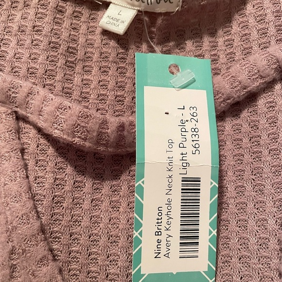 Nine Britton Stitch Fix Light Purple Key Hole Sweater Size Large - Picture 4 of 4